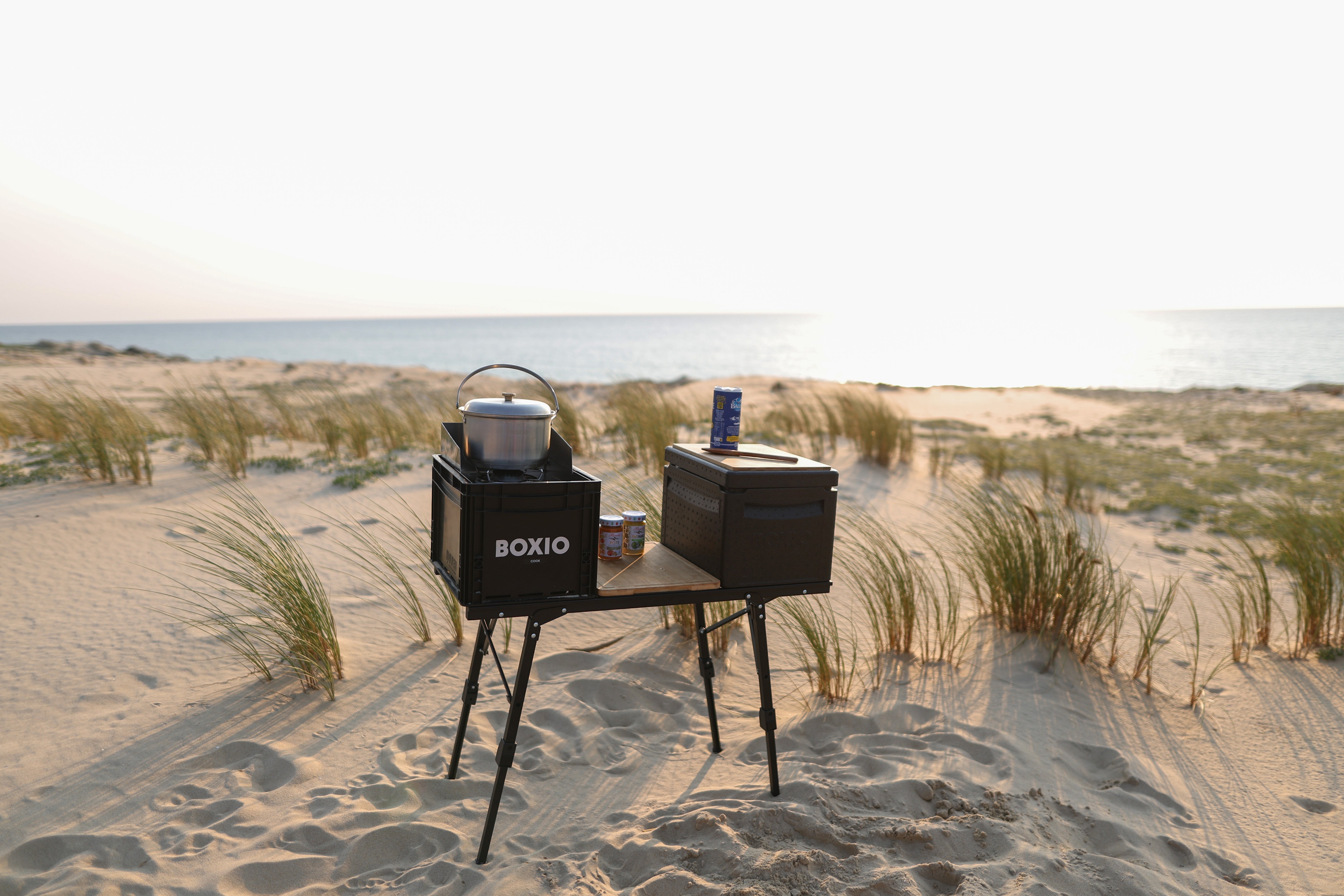 Die perfekte Outdoor-Küche: Warum modulare Euroboxen feste Einbauten schlagen